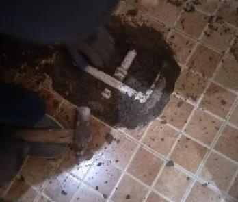 隆昌卫生间漏水维修公司为您分享下卫生间渗水如何处理及注意事项